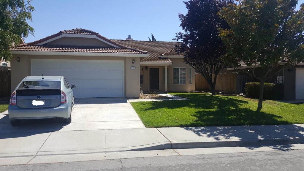 2111 Glarner Street - Photo 1