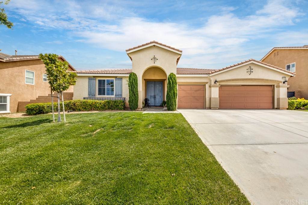 42432 72nd Street - Photo 1