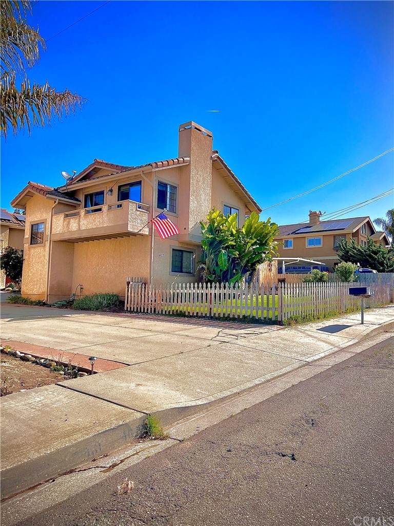 477 Brighton Avenue - Photo 1