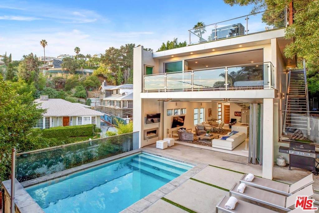 1544 Doheny Drive - Photo 1