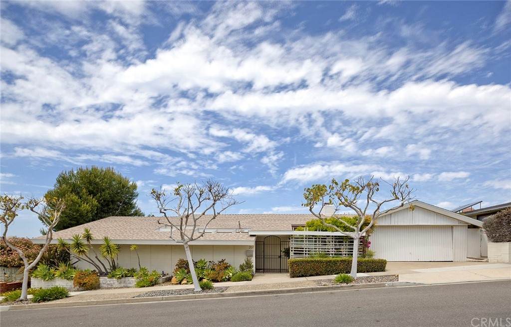 207 Milford Drive - Photo 1