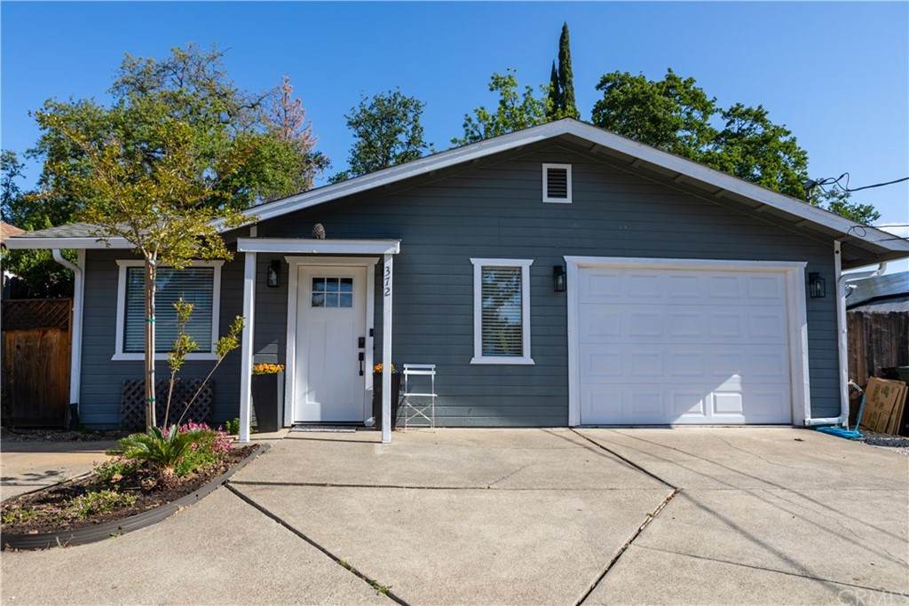 372 Forest Drive - Photo 1
