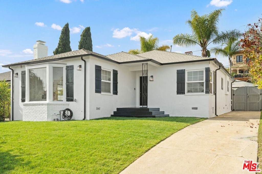 2501 Canfield Avenue - Photo 1