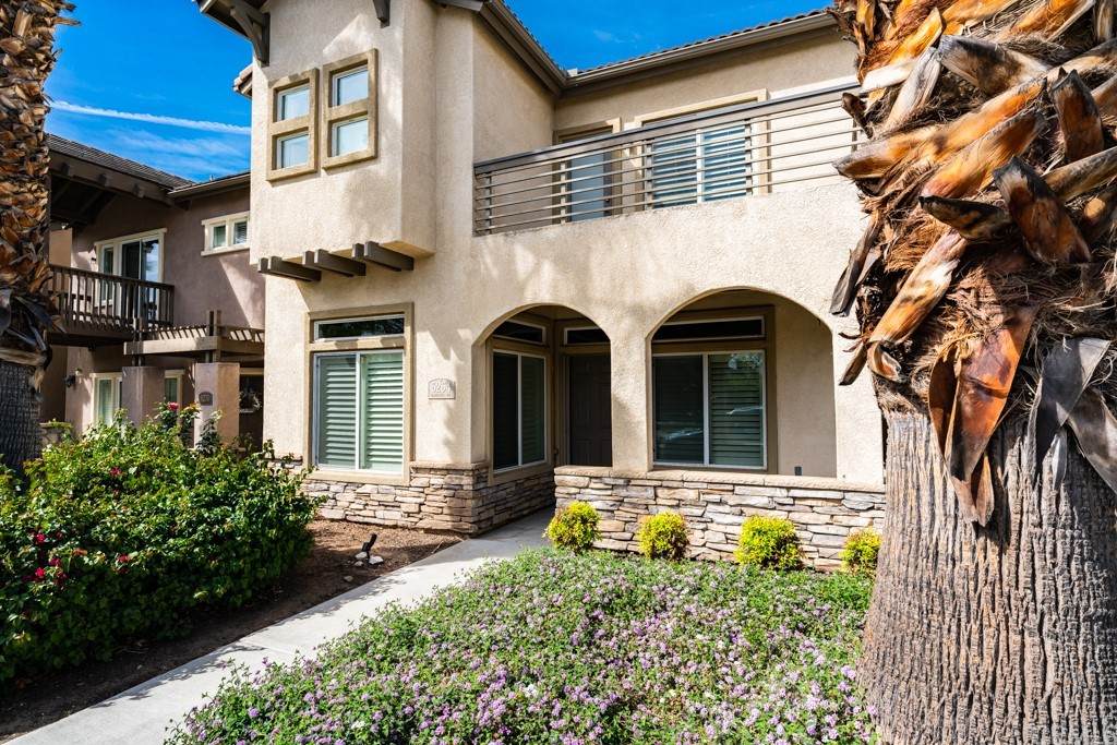 6264 Manzanita Way - Photo 1