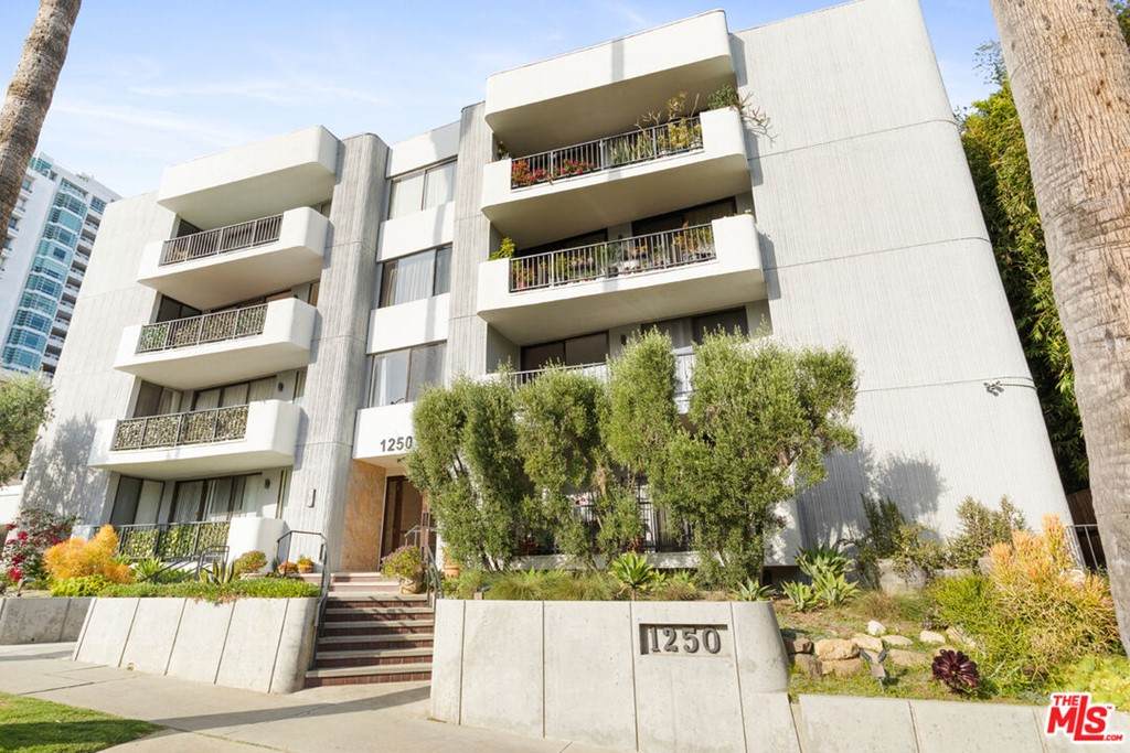 1250 Beverly Glen Boulevard - Photo 1