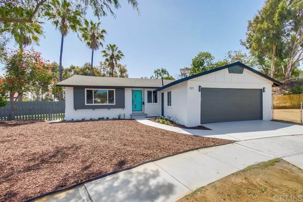 921 Grouse Street - Photo 1