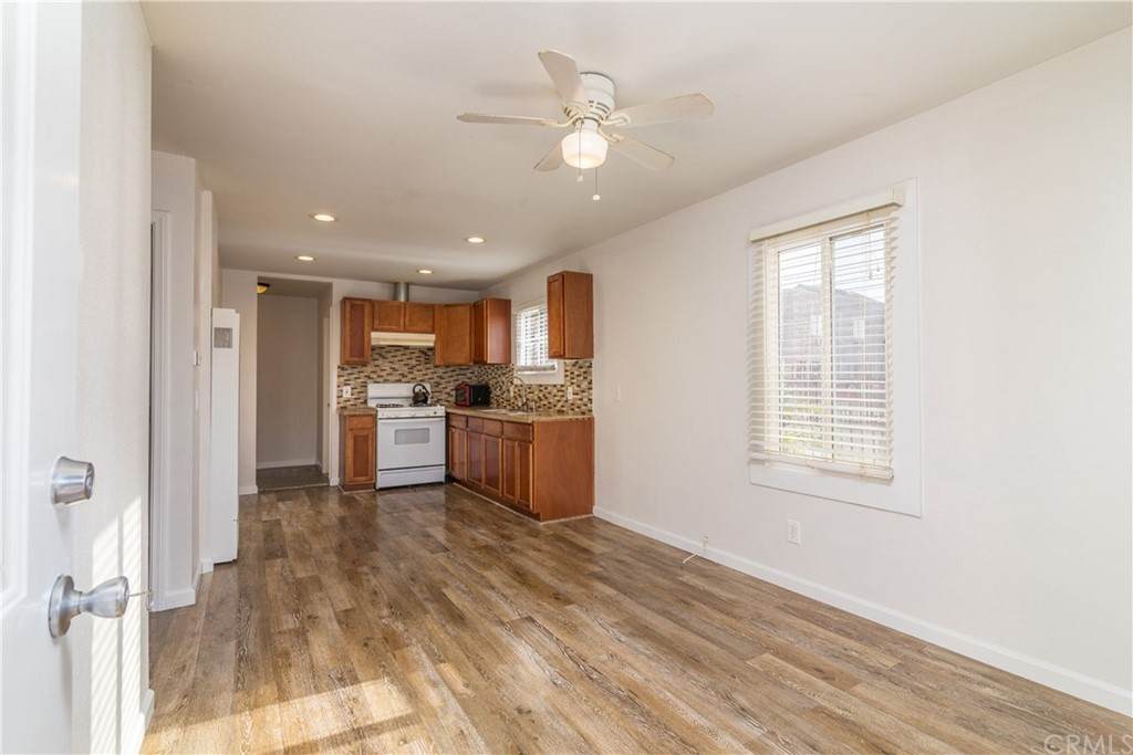 926 11th Street - Photo 1