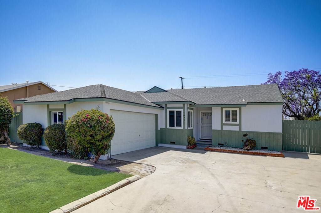 11631 West Street - Photo 1