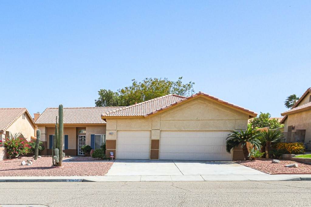 69637 Northhampton Avenue - Photo 1