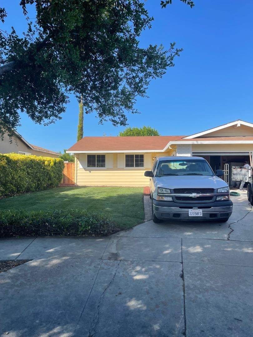 1659 Estates Court - Photo 1