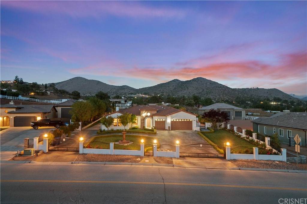 33552 Desert Road - Photo 1