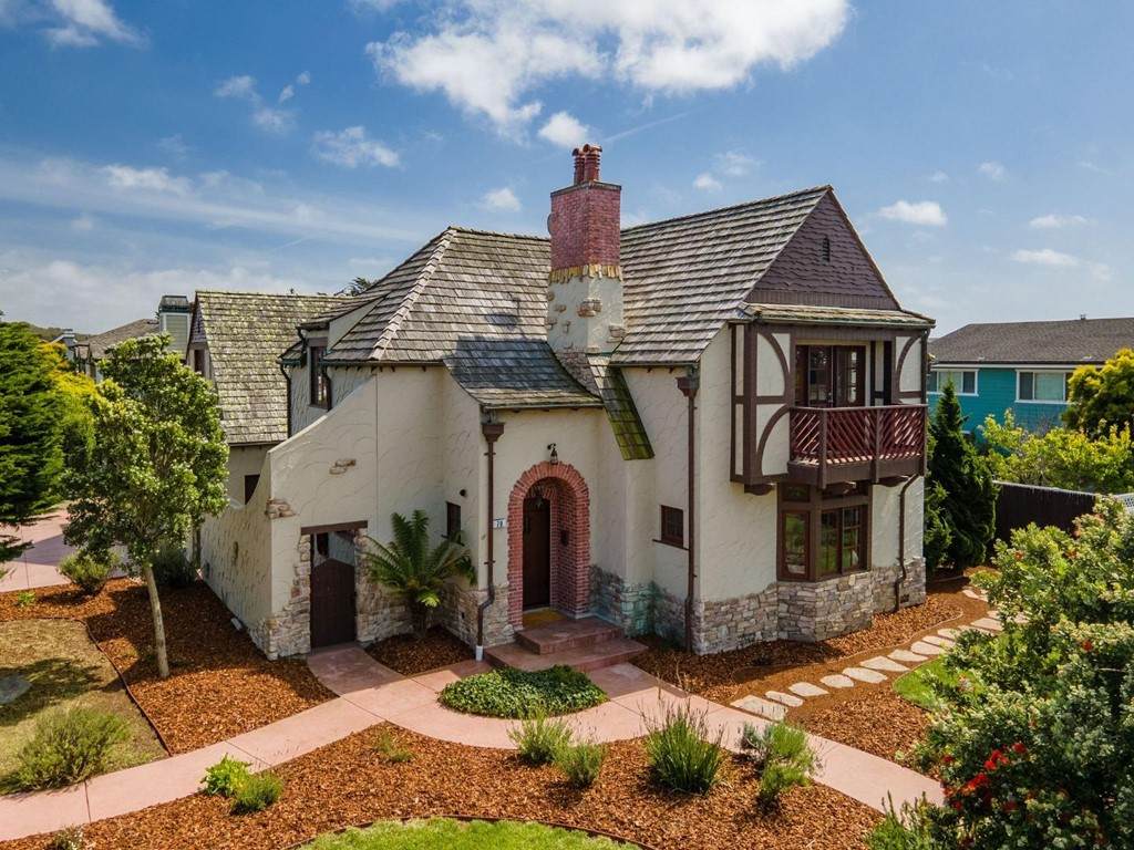 70 Santa Rosa Avenue - Photo 1