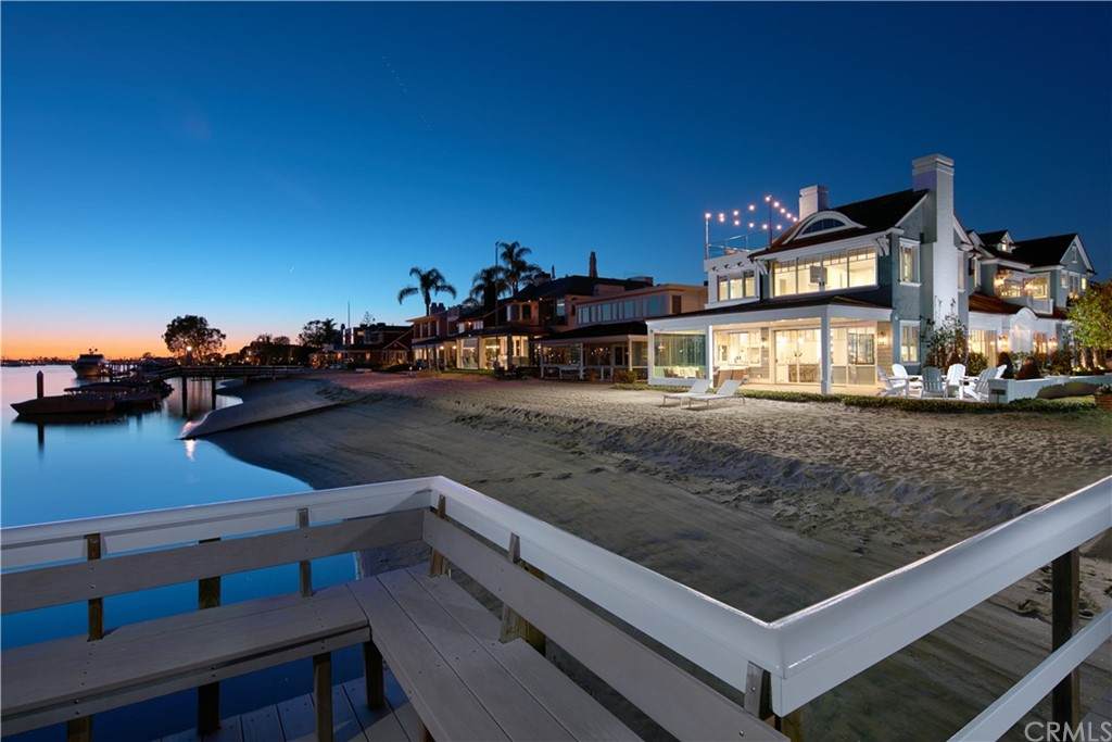 14 Beacon Bay - Photo 1