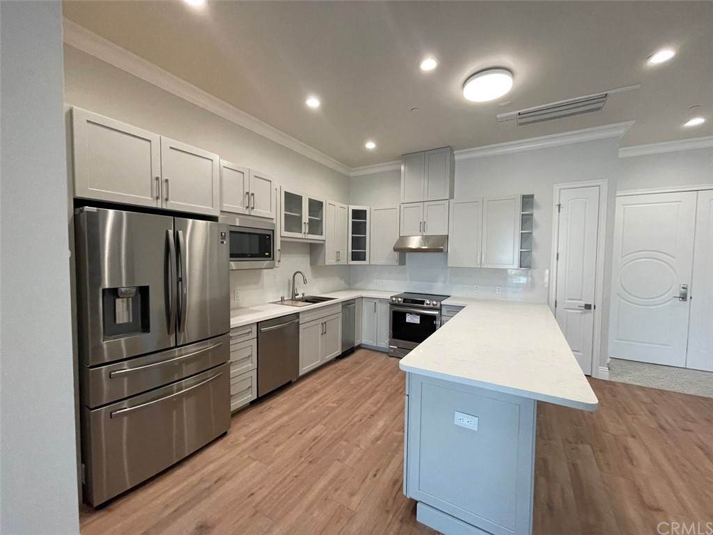 944 Serrano Avenue - Photo 1
