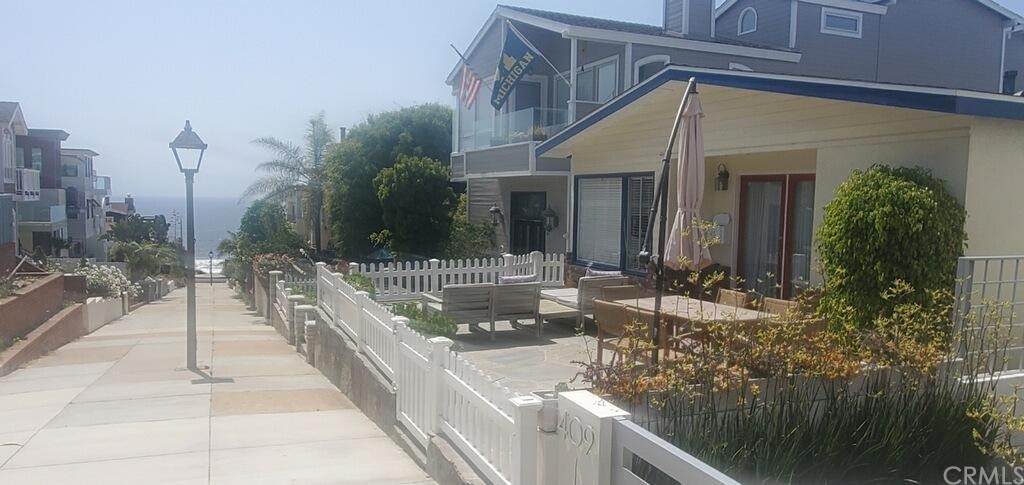 405 20th Street - Photo 1