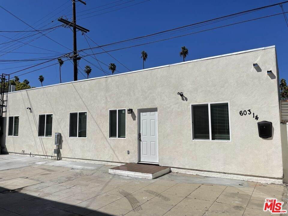 603 49 Street - Photo 1
