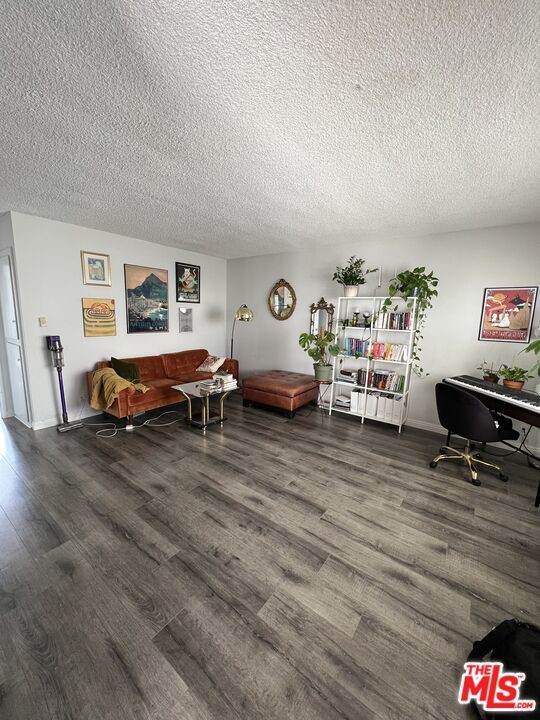 1449 Butler Avenue - Photo 1