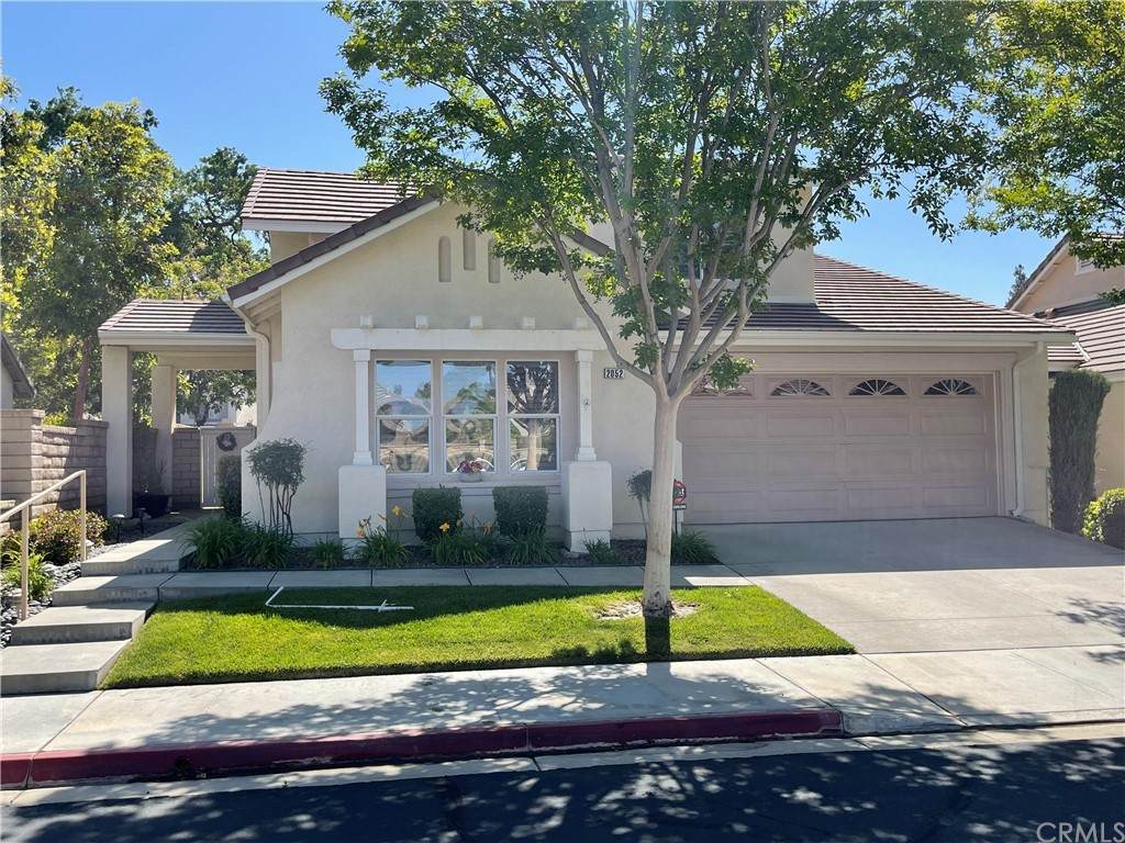 2052 Laurelwood Avenue - Photo 1
