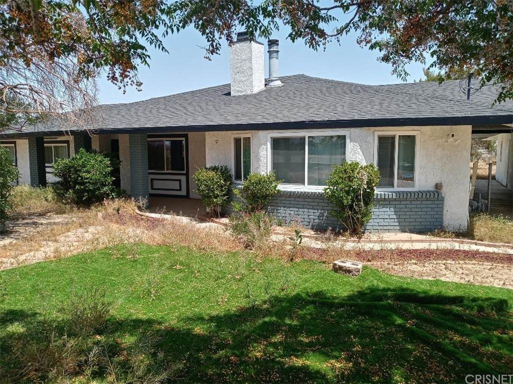 11681 Hemlock Avenue - Photo 1