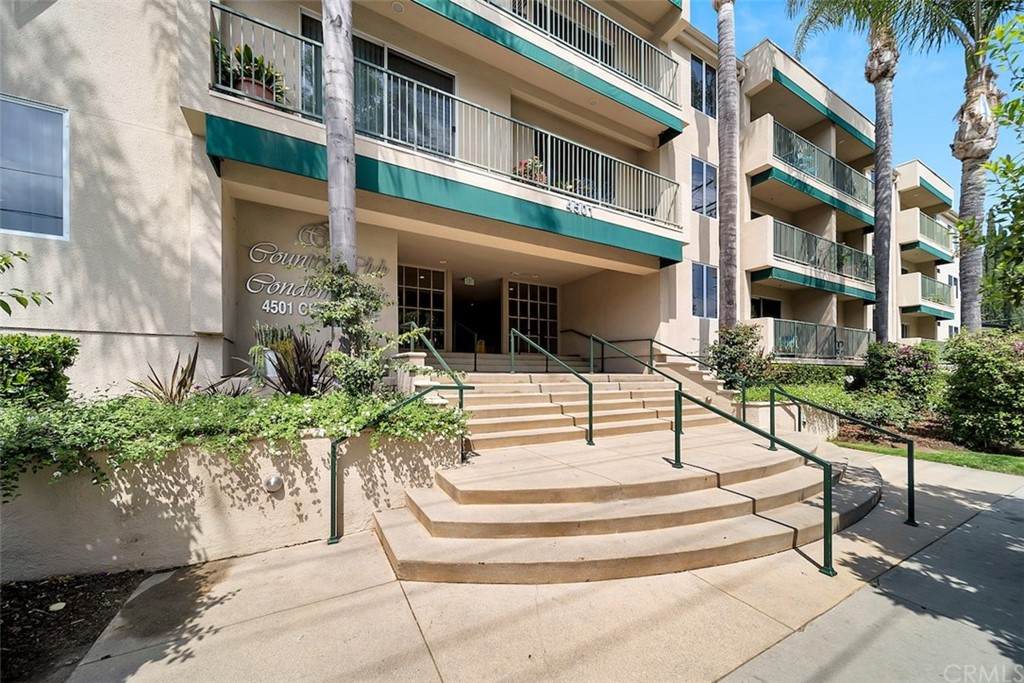 4501 Cedros Avenue - Photo 1