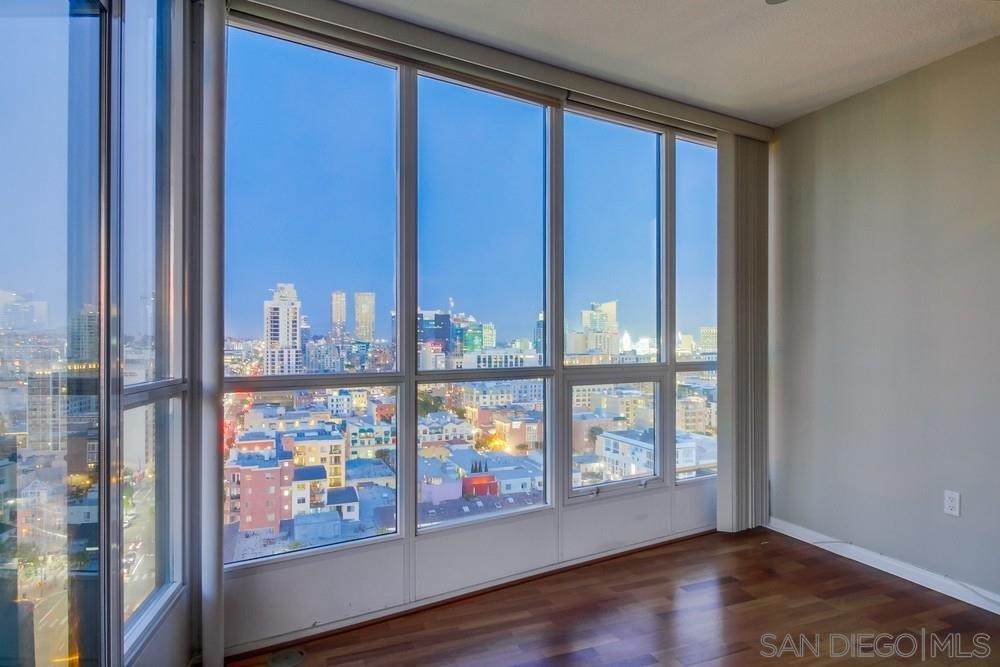 555 Front St - Photo 1
