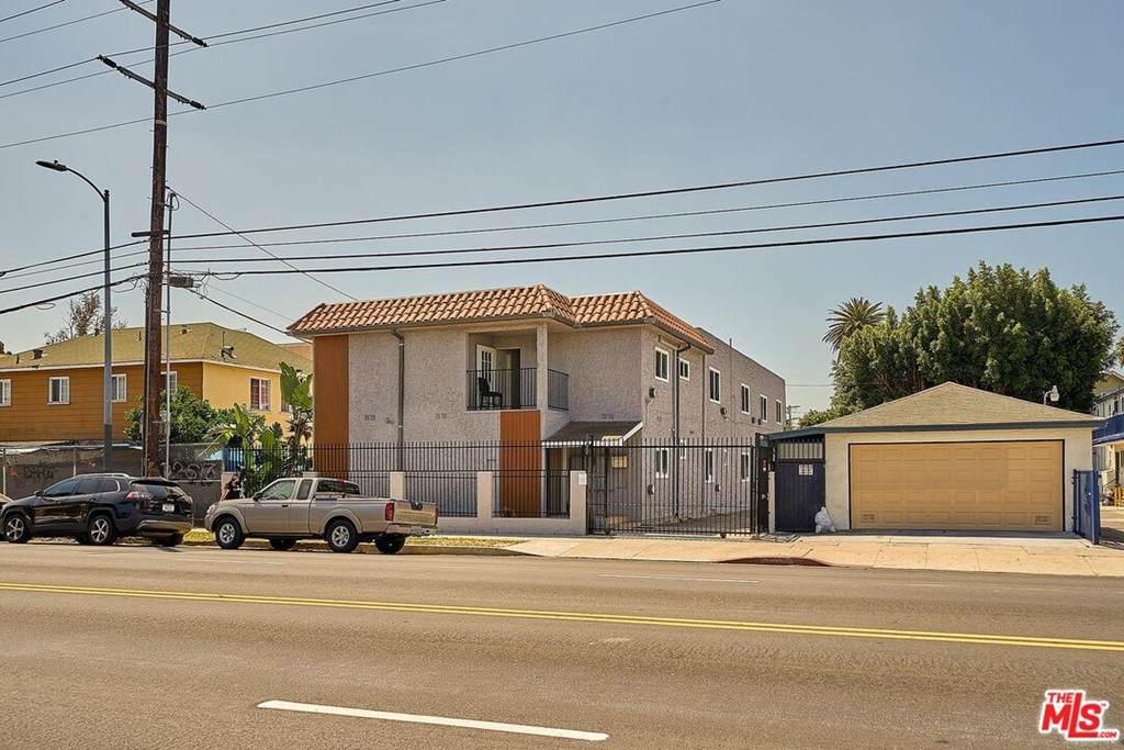 2422 Venice Boulevard - Photo 1