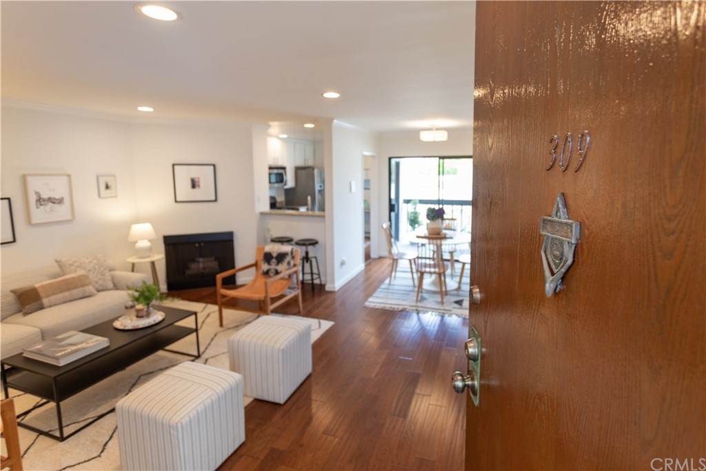 515 Jackson Street - Photo 1