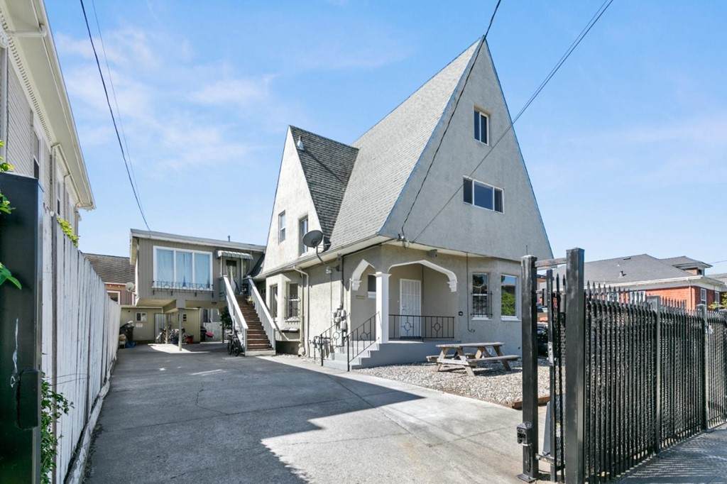 1536 Harmon Street - Photo 1