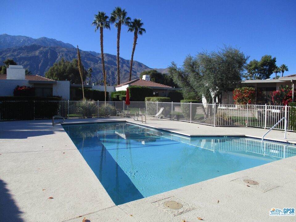 567 Sunshine Circle - Photo 1