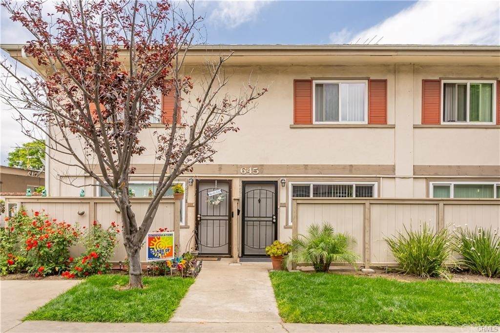 645 6th Street - Photo 1