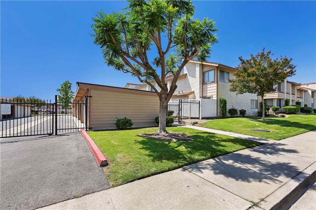 12836 12th Street - Photo 1
