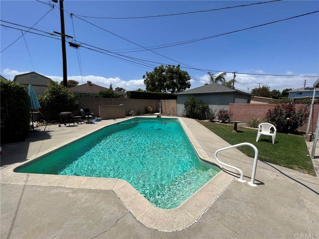 2211 Conquista Ave - Photo 1