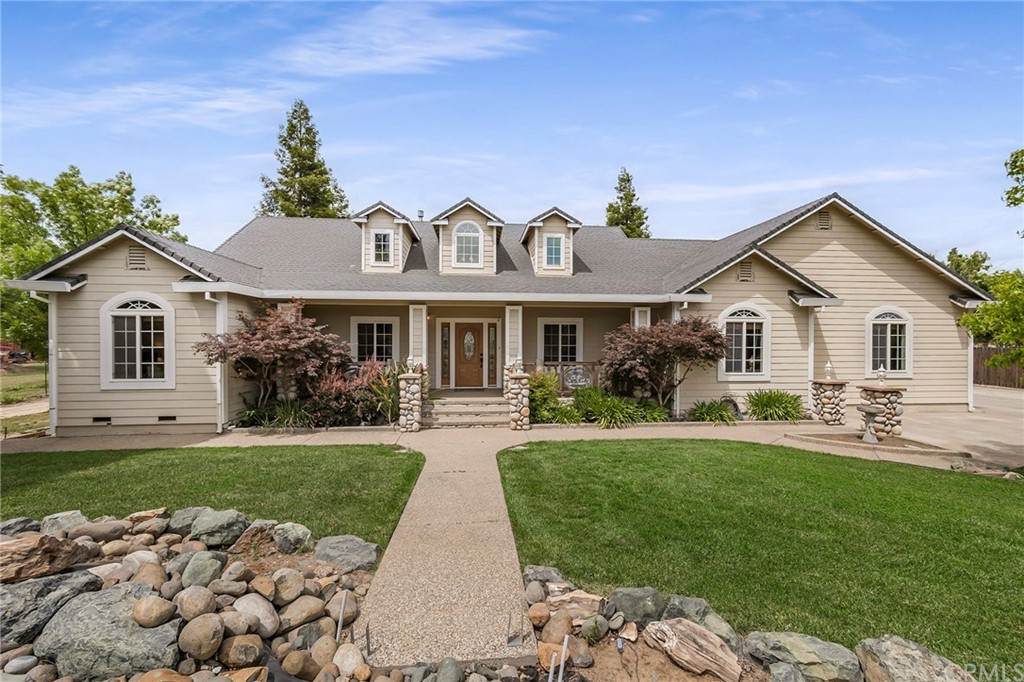 47 Perry Avenue - Photo 1