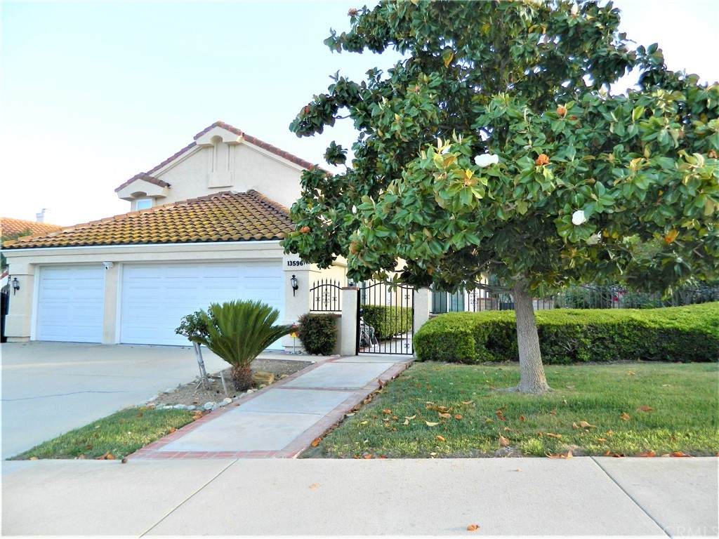 13596 Meadow Crest Drive - Photo 1