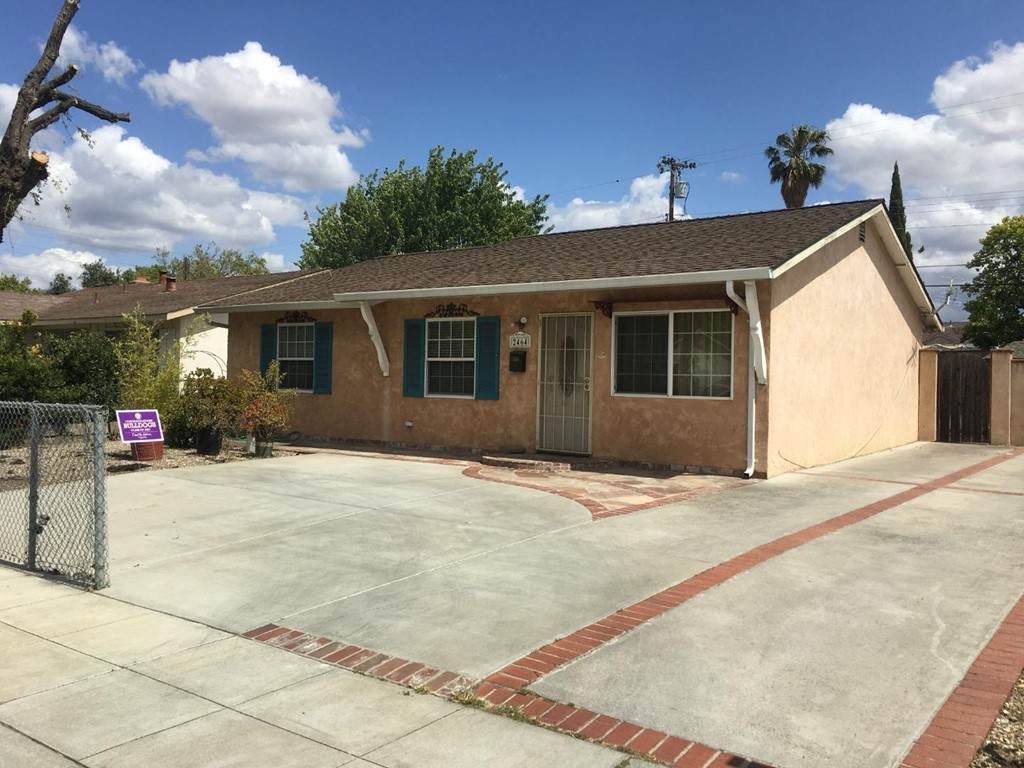 2464 Poplar Drive - Photo 1