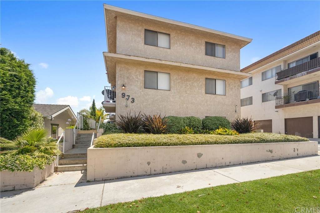 973 12th Street - Photo 1