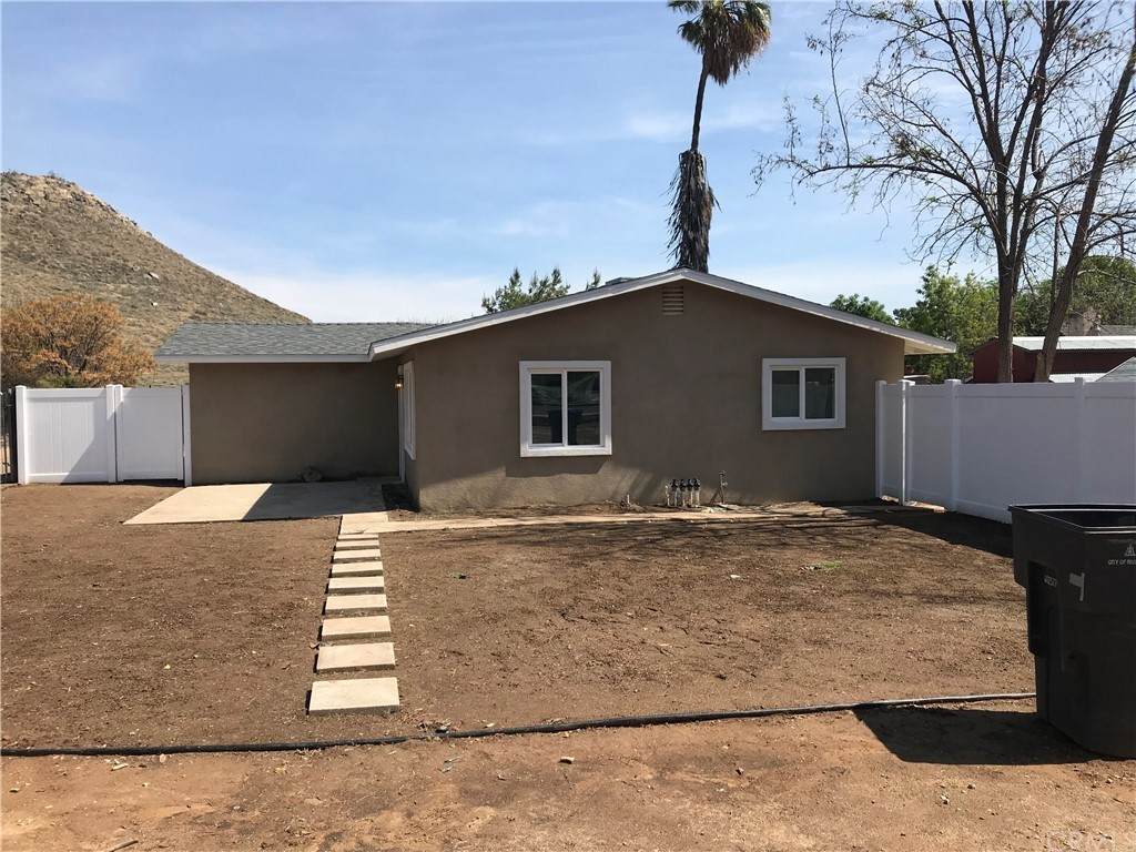 6105 La Sierra Avenue - Photo 1