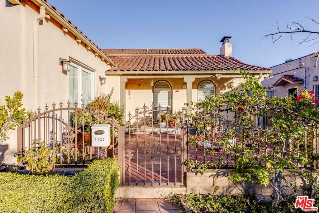 1032 Hauser Boulevard - Photo 1