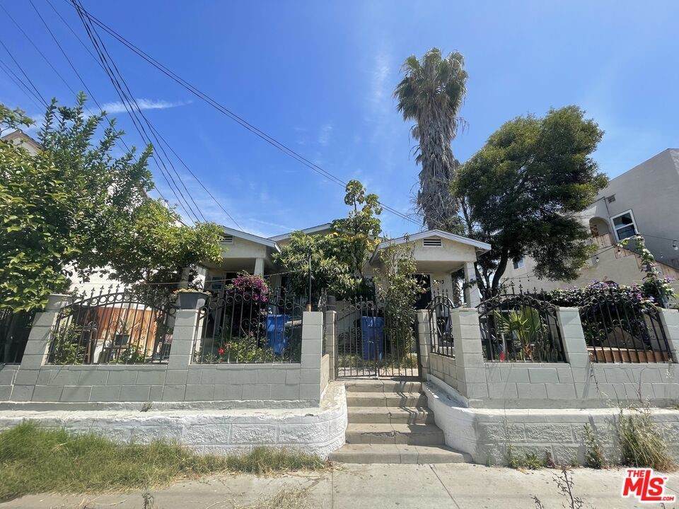 2201 Sheridan Street - Photo 1