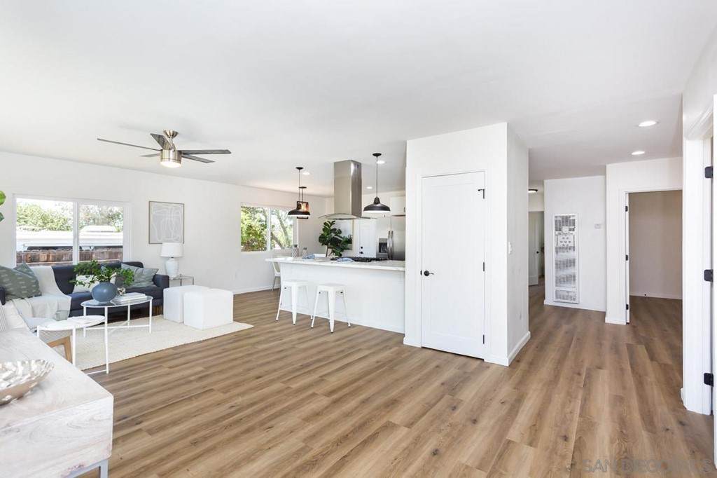 10122 Ramona Dr - Photo 1