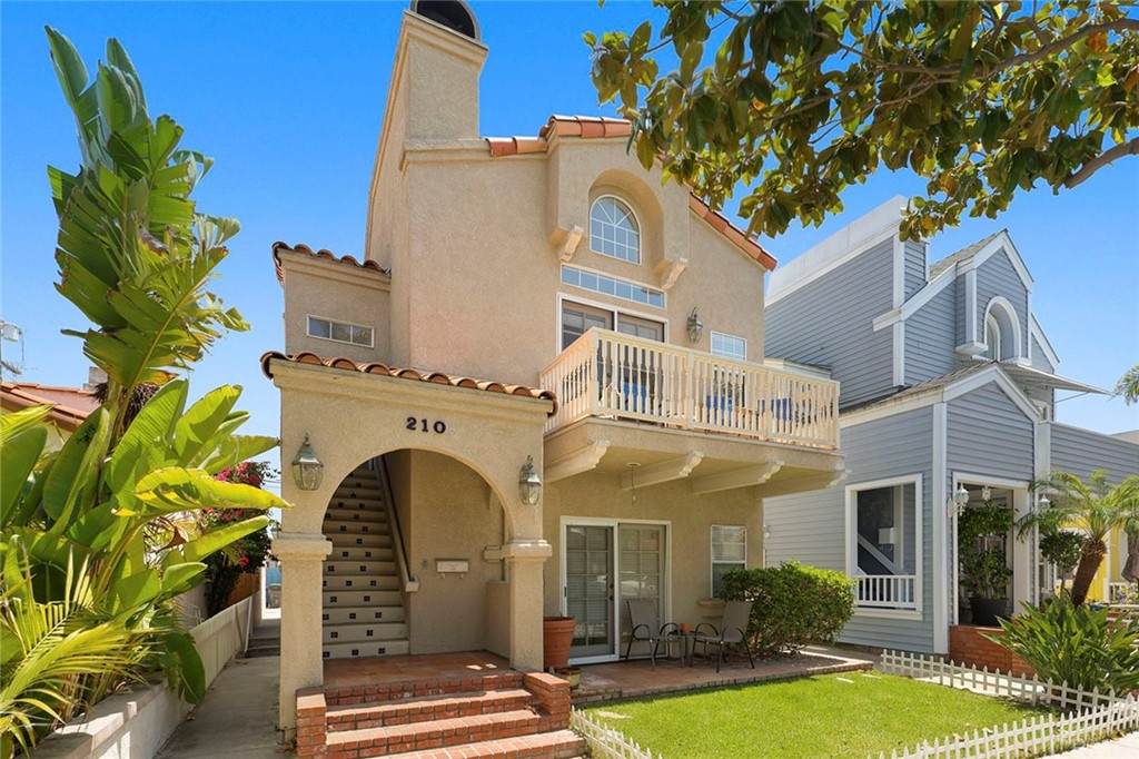 210 Glendora Avenue - Photo 1
