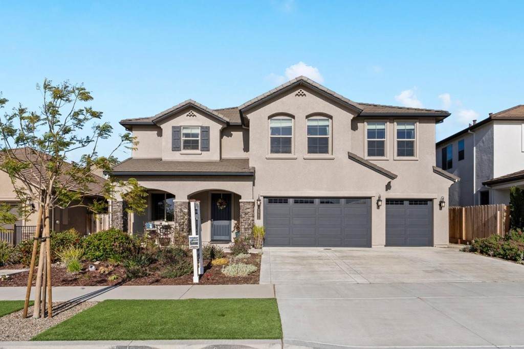 1547 Santana Ranch Drive - Photo 1