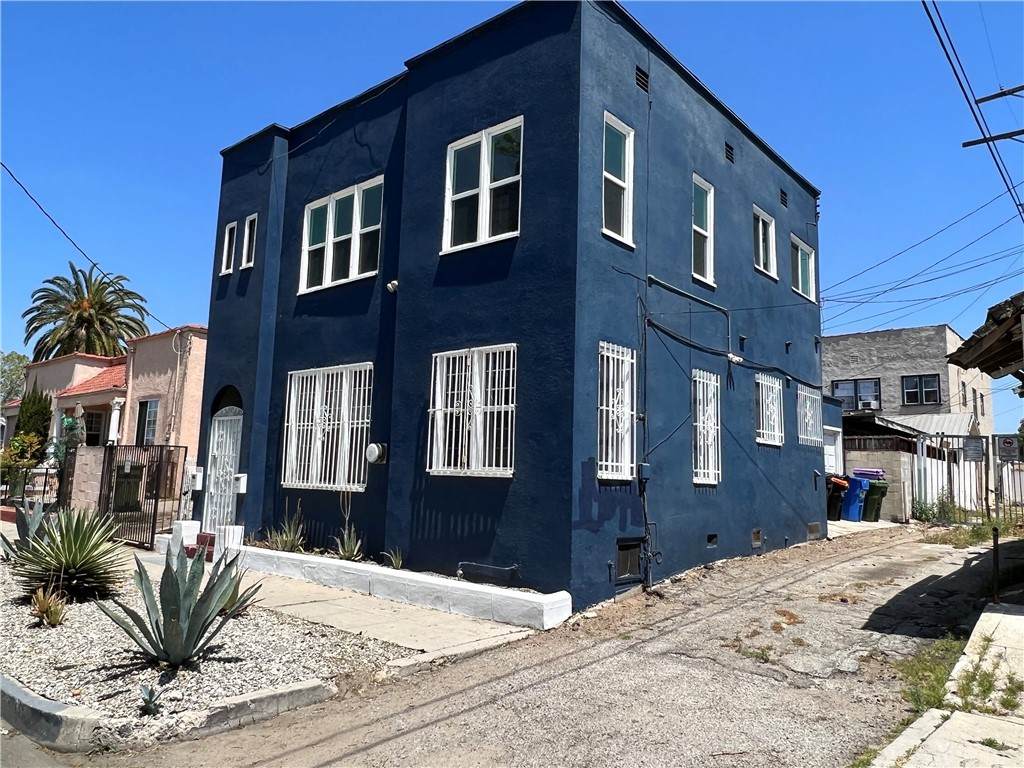 4610 Halldale Avenue - Photo 1