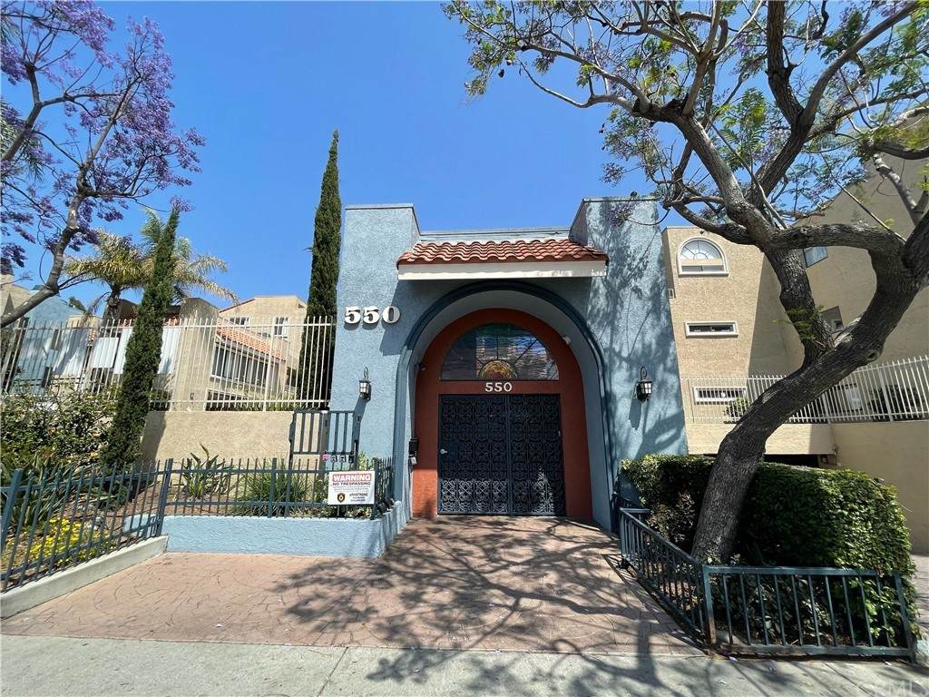 550 Orange Avenue - Photo 1