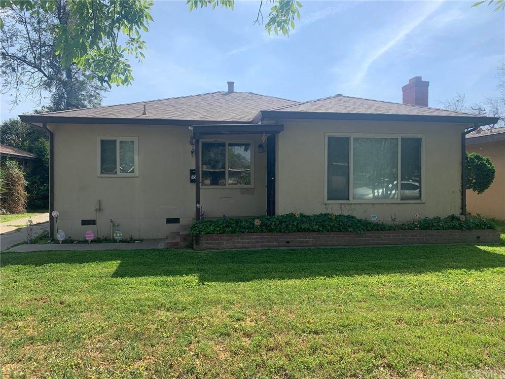 1450 19th Street - Photo 1