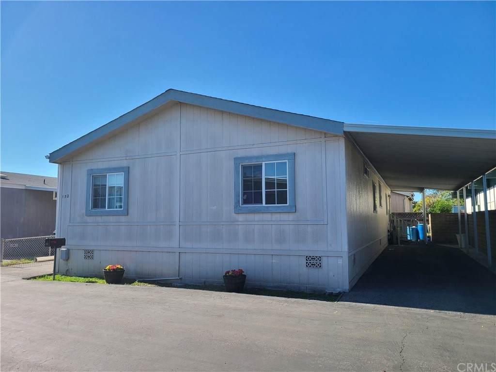 9080 Bloomfield Avenue - Photo 1