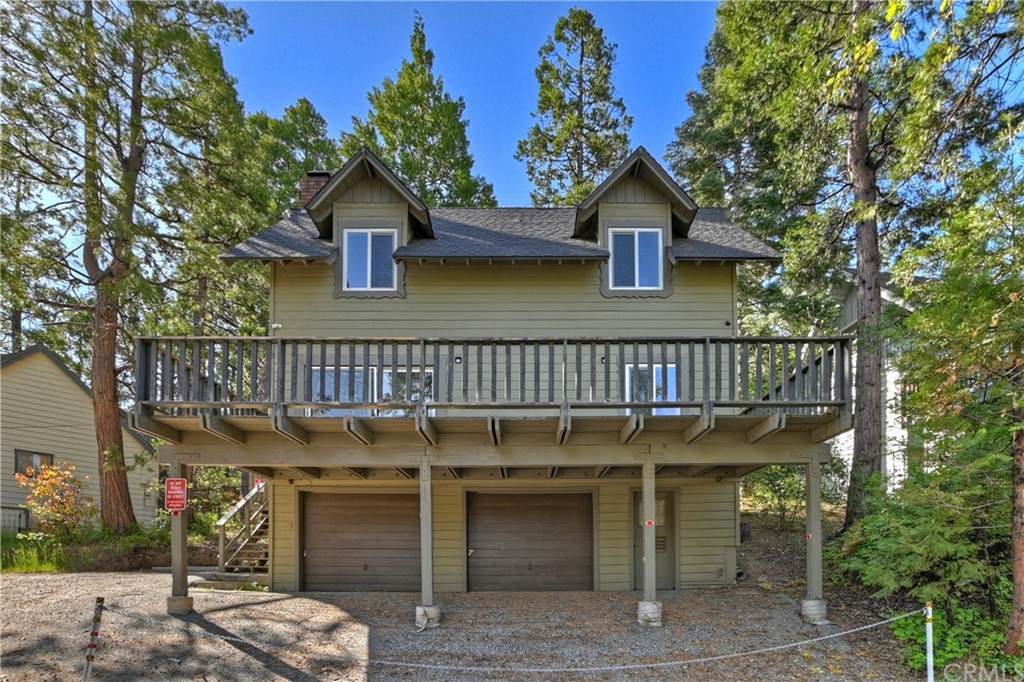 321 Primrose Circle - Photo 1