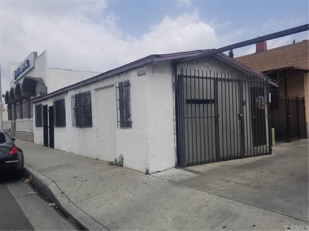 12008 Long Beach Boulevard - Photo 1