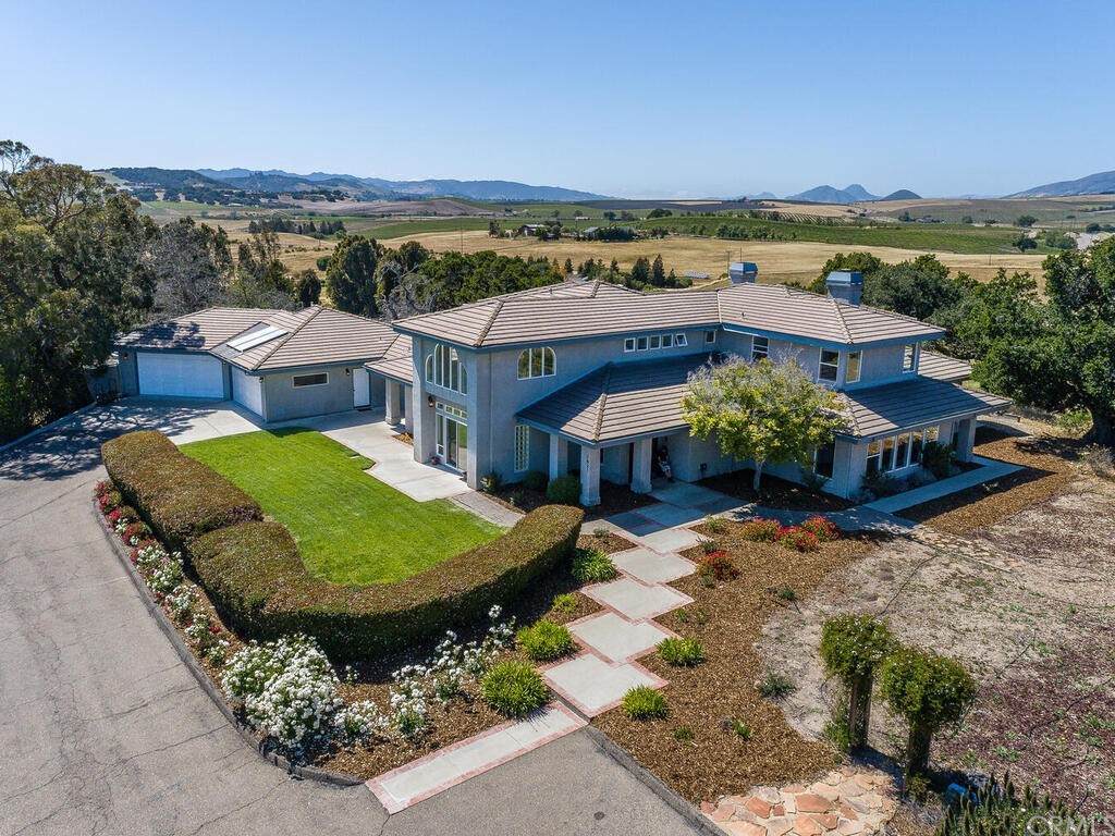 1621 Tiffany Ranch Road - Photo 1