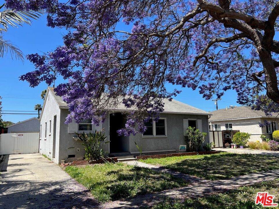 733 Appleby Street - Photo 1